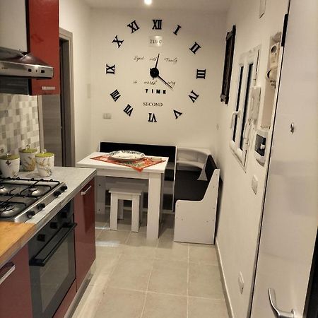 Апартаменты Dimora Di Don Kikkone Неаполь Экстерьер фото